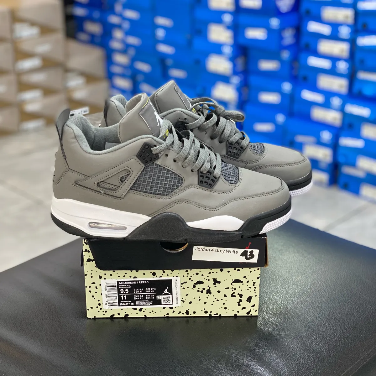 Air Jordan 4 Grey White