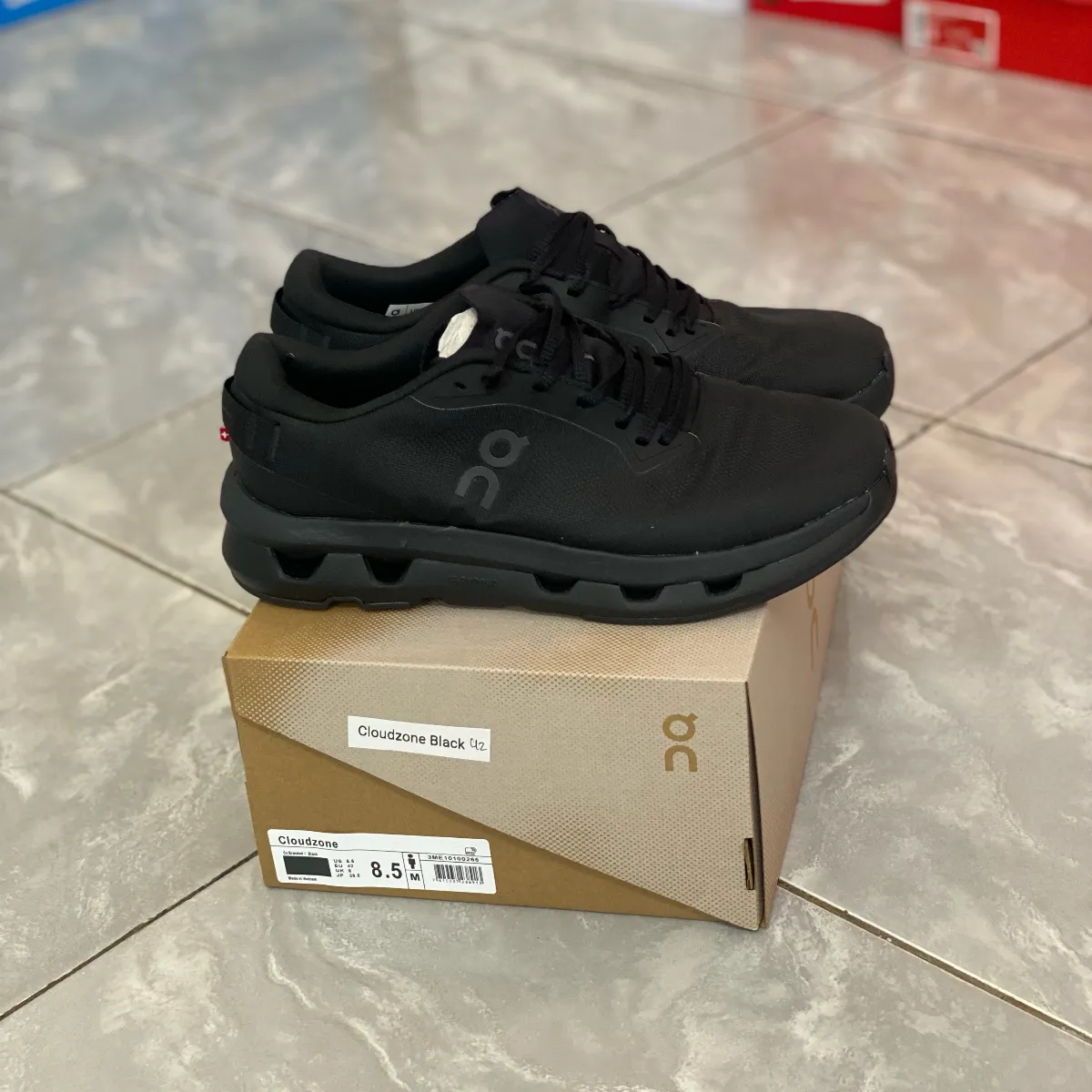 On Cloudzone Black2